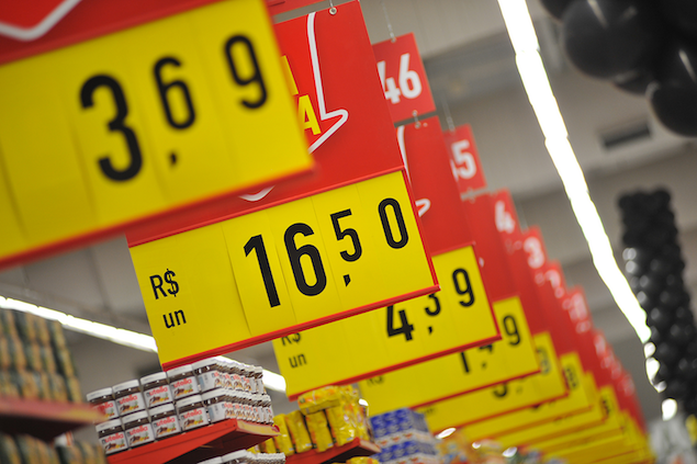 Consumidores esperam inflação de 5,3% em 12 meses a partir de julho, aponta FGV